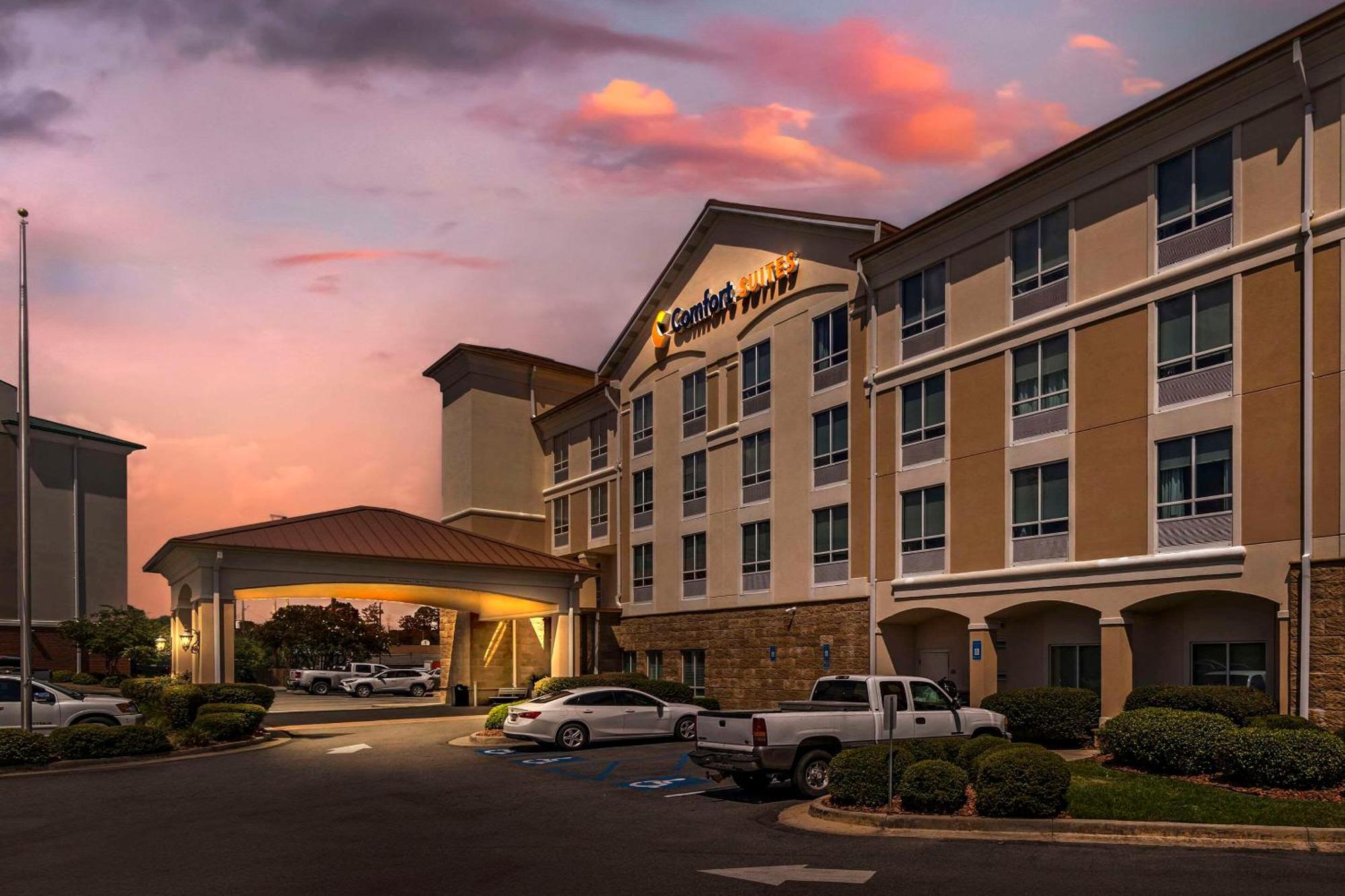 Comfort Suites Valdosta Bagian luar foto
